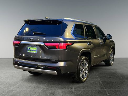 Used 2025 Toyota Sequoia 4WD image 8