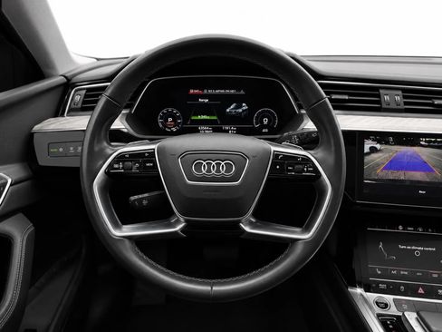 Used 2021 Audi e-tron Premium w/ Towing Package AWD/4WD image 21