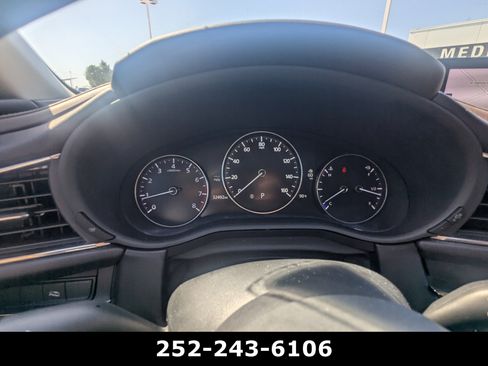Used 2021 GMC Yukon XL Denali w/ Denali Premium Package AWD/4WD image 10