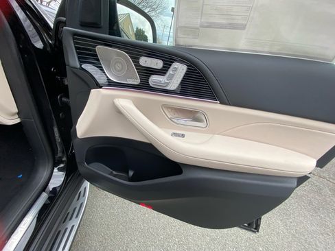 New 2026 Mercedes-Benz GLS 63 AMG 4MATIC image 31