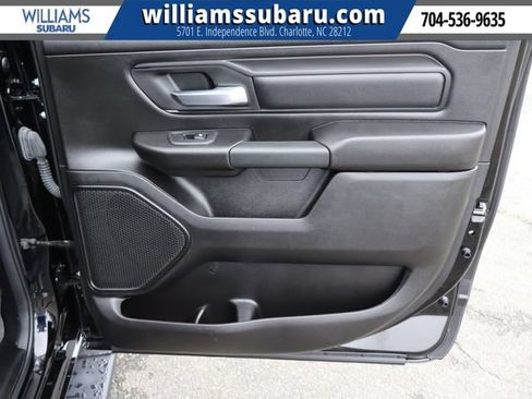 Used 2025 RAM 1500 Warlock AWD/4WD image 32