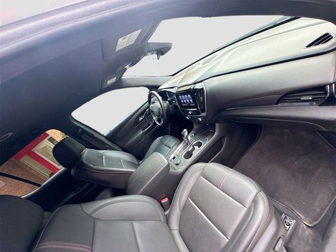 Used 2022 Chevrolet Traverse RS image 30