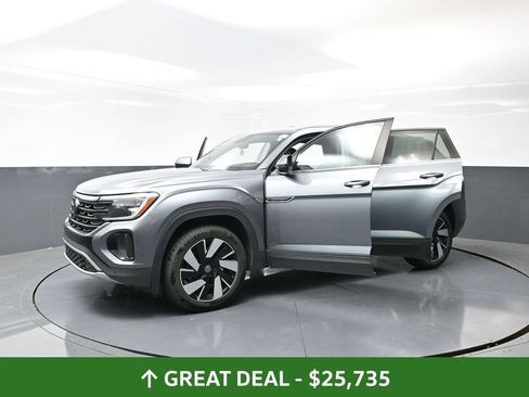 Used 2024 Volkswagen Atlas Cross Sport SE image 59