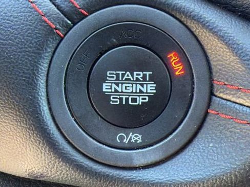 Used 2024 Dodge Durango GT AWD/4WD image 17