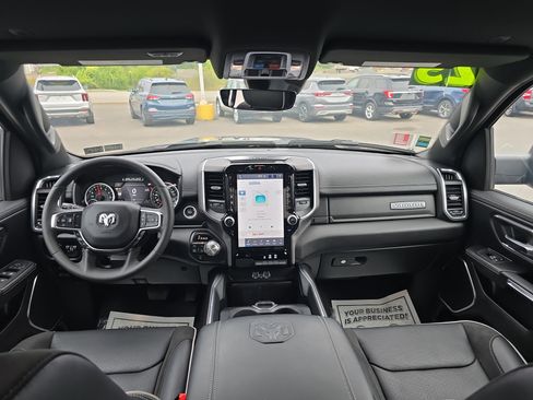 Used 2025 RAM 1500 Laramie image 15