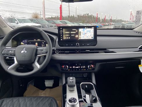 New 2026 Mitsubishi Outlander SEL AWD/4WD image 12