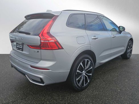 Certified 2025 Volvo XC60 B5 Plus AWD/4WD image 4