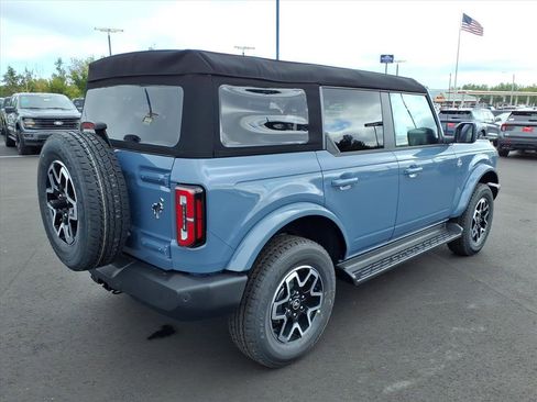 New 2025 Ford Bronco Outer Banks image 3