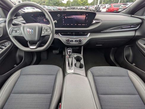 Used 2026 Buick Envista Preferred FWD image 14