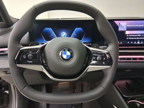 New 2026 BMW 530i w/ Convenience Package RWD image 15