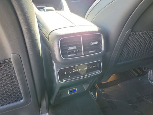 Certified 2025 Mercedes-Benz GLS 450 4MATIC image 7