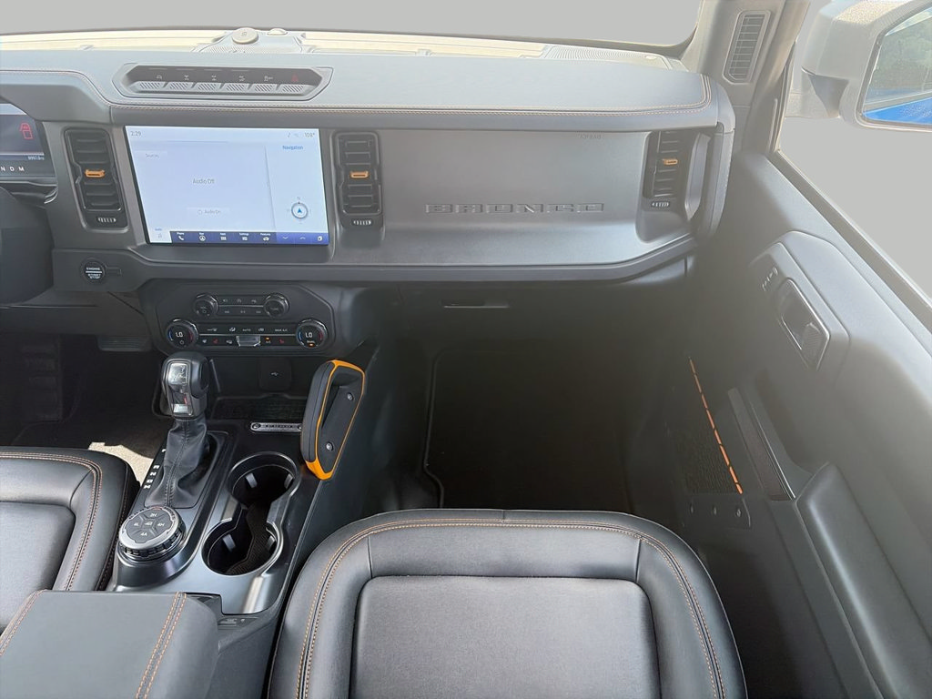 Used 2024 Ford Bronco Badlands AWD/4WD image 12