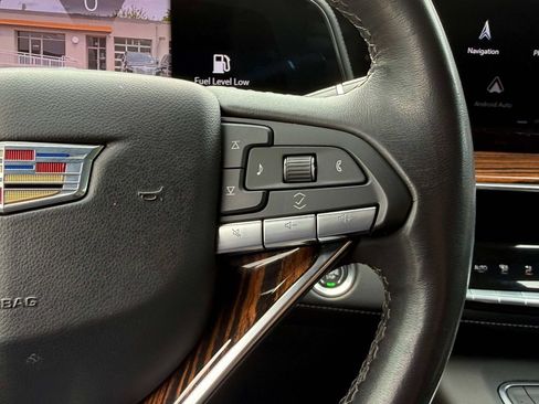 Used 2022 Cadillac Escalade Premium Luxury AWD/4WD image 34