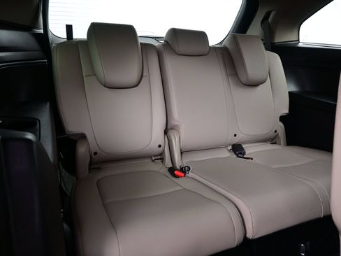Used 2024 Honda Odyssey Touring image 17