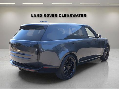 New 2026 Land Rover Range Rover Long Wheelbase SE image 5