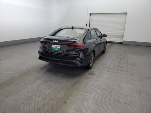 Used 2023 Kia Forte LXS FWD image 9
