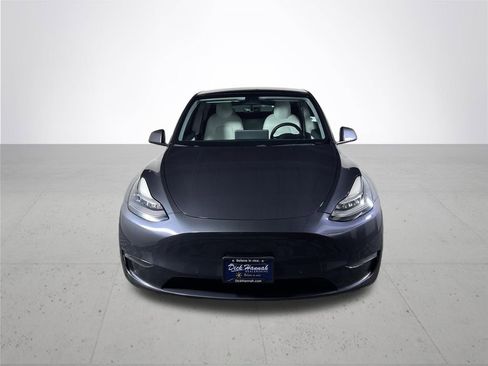 Used 2020 Tesla Model Y Long Range image 3