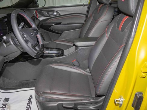 Certified 2024 Chevrolet Trax RS image 11
