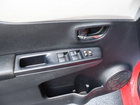 Used 2013 Toyota Yaris LE FWD image 14