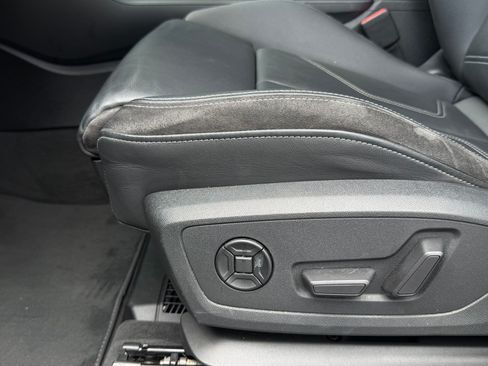 Used 2022 Audi Q3 2.0T Premium Plus AWD/4WD image 15