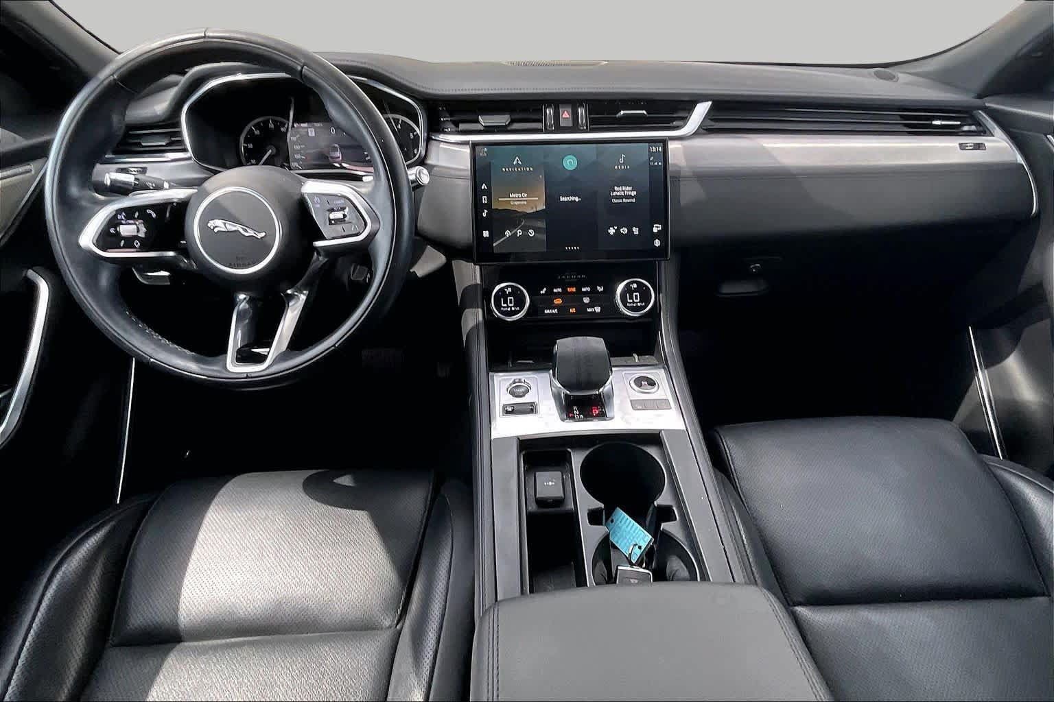 Used 2022 Jaguar F-PACE S AWD/4WD image 16