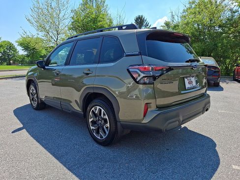 Certified 2026 Subaru Forester Premium AWD/4WD image 4