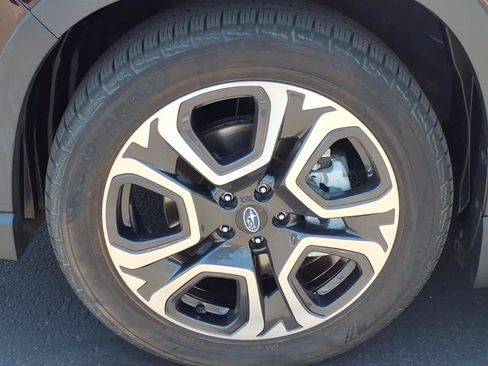 Certified 2023 Subaru Ascent Touring AWD/4WD image 11