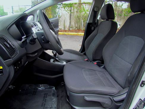 Used 2016 Kia Rio LX FWD image 15