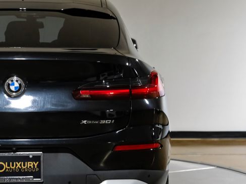 Used 2024 BMW X4 xDrive30i w/ Parking Assistance Package image 50