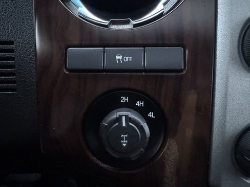 Used 2016 Ford F250 Lariat w/ Lariat Ultimate Package image 21