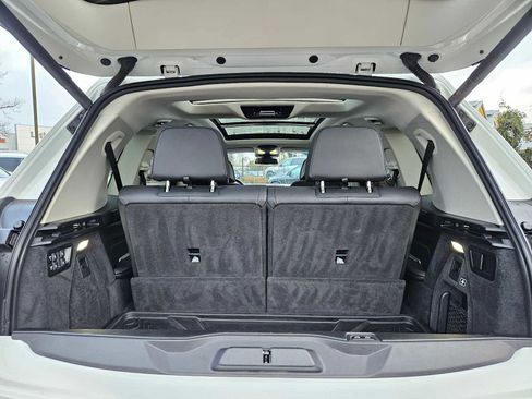 Used 2024 BMW X7 xDrive40i w/ Executive Package image 18