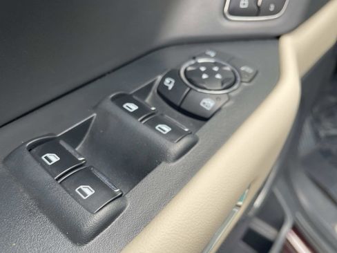 Used 2023 Ford Expedition Max Platinum image 16