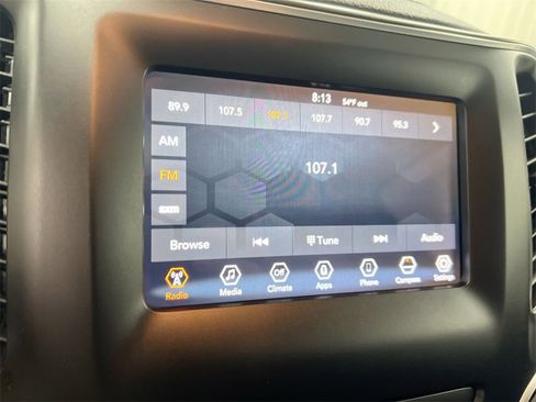 Used 2020 Jeep Cherokee Latitude Plus image 13