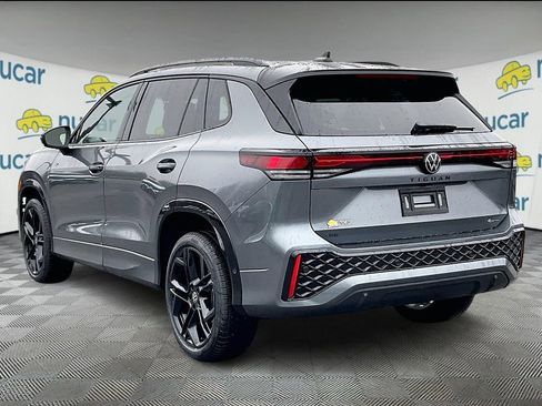 New 2026 Volkswagen Tiguan SE R-Line image 5