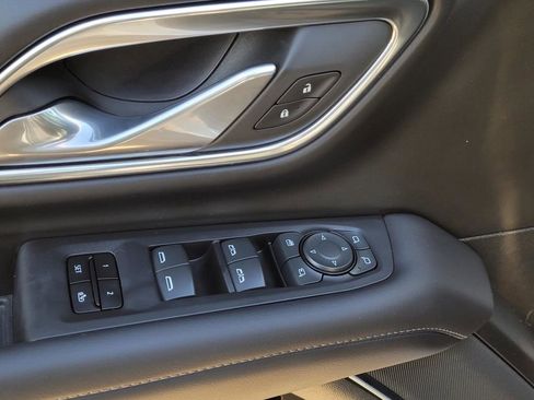 Used 2024 Chevrolet Tahoe Z71 w/ Luxury Package image 25