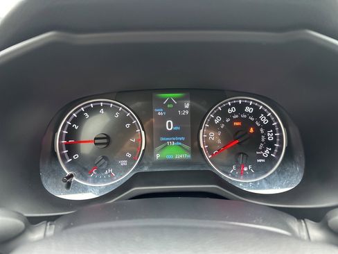 Used 2022 Toyota RAV4 LE image 11