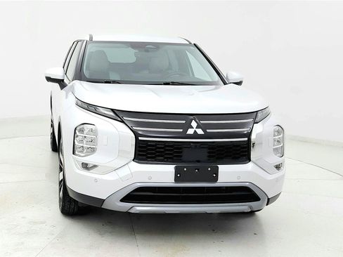 Used 2025 Mitsubishi Outlander SE AWD/4WD image 8