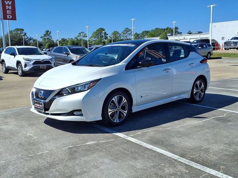Used 2018 Nissan Leaf SL w/ SL Technology Package image 3