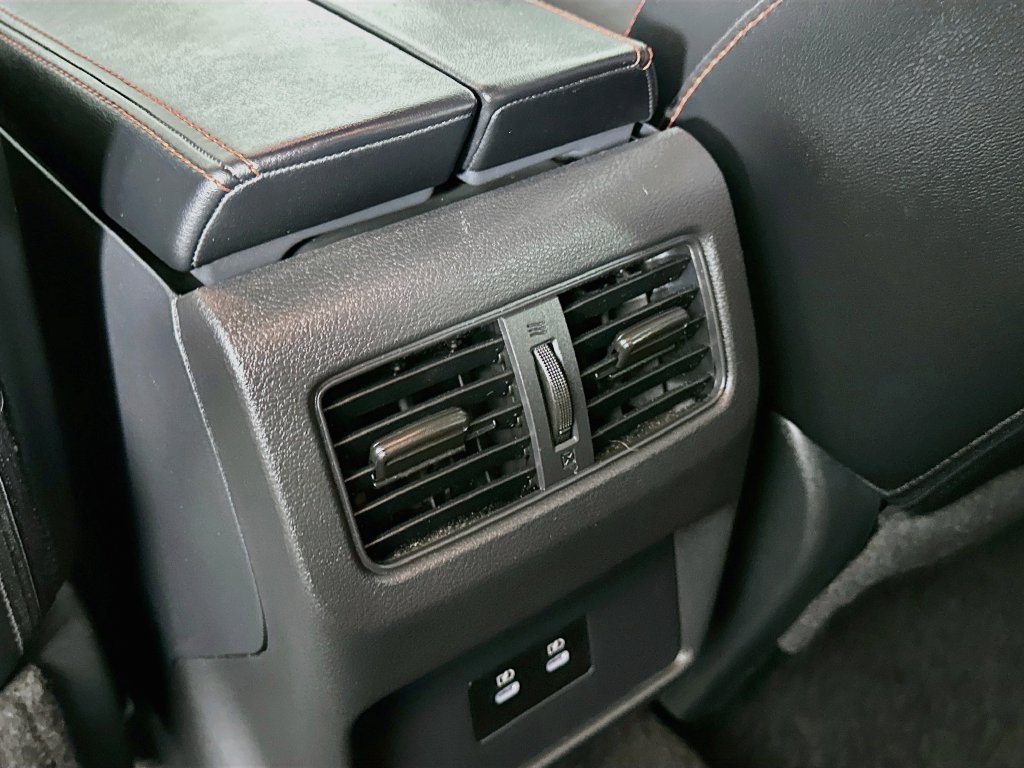 Certified 2025 Nissan Rogue SV AWD/4WD image 32