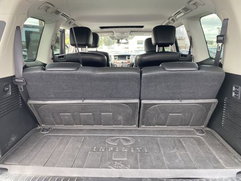 Used 2018 INFINITI QX80 4WD w/ Driver Assistance Package image 17