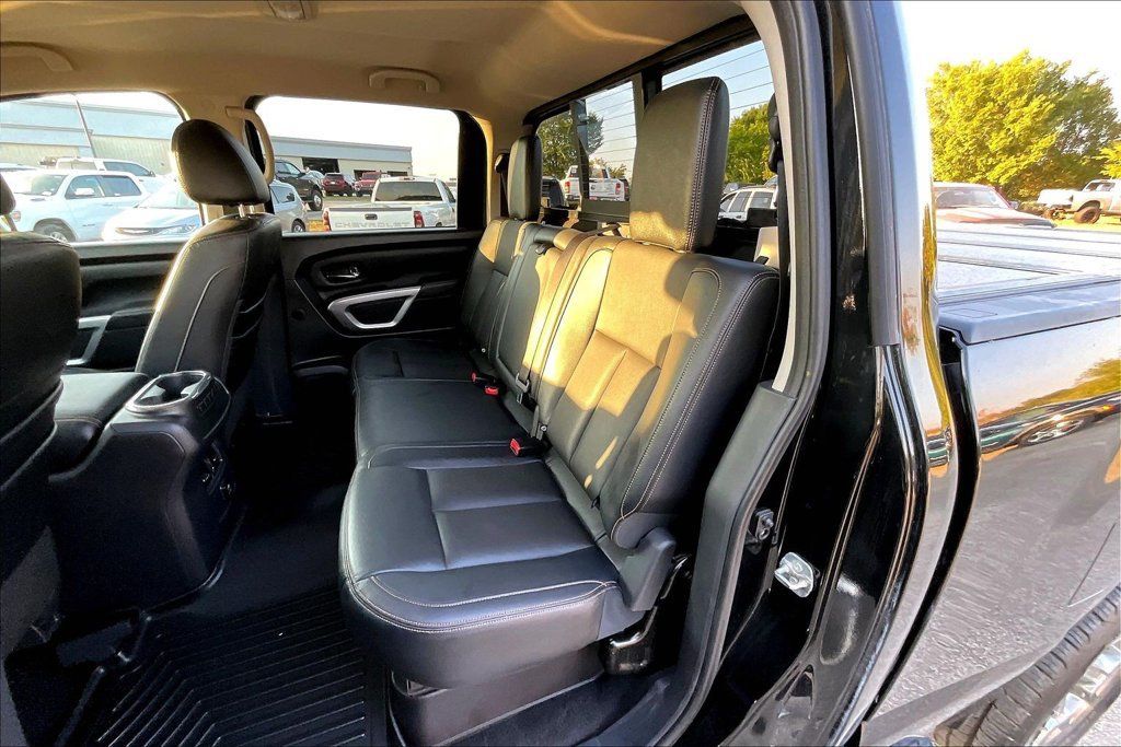 Used 2018 Nissan Titan SL w/ Texas Titan Edition AWD/4WD image 26