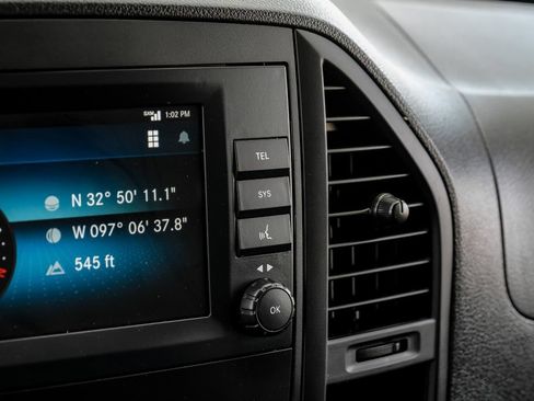 Used 2023 Mercedes-Benz Metris image 21