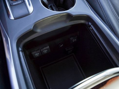 Used 2018 Acura MDX SH-AWD image 24