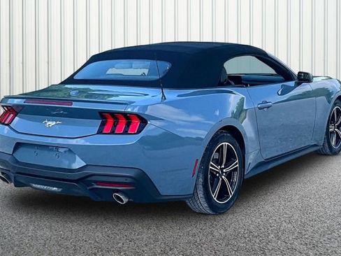 Used 2025 Ford Mustang Premium RWD image 12