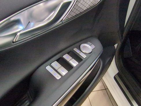 Used 2024 Genesis GV70 2.5T image 18