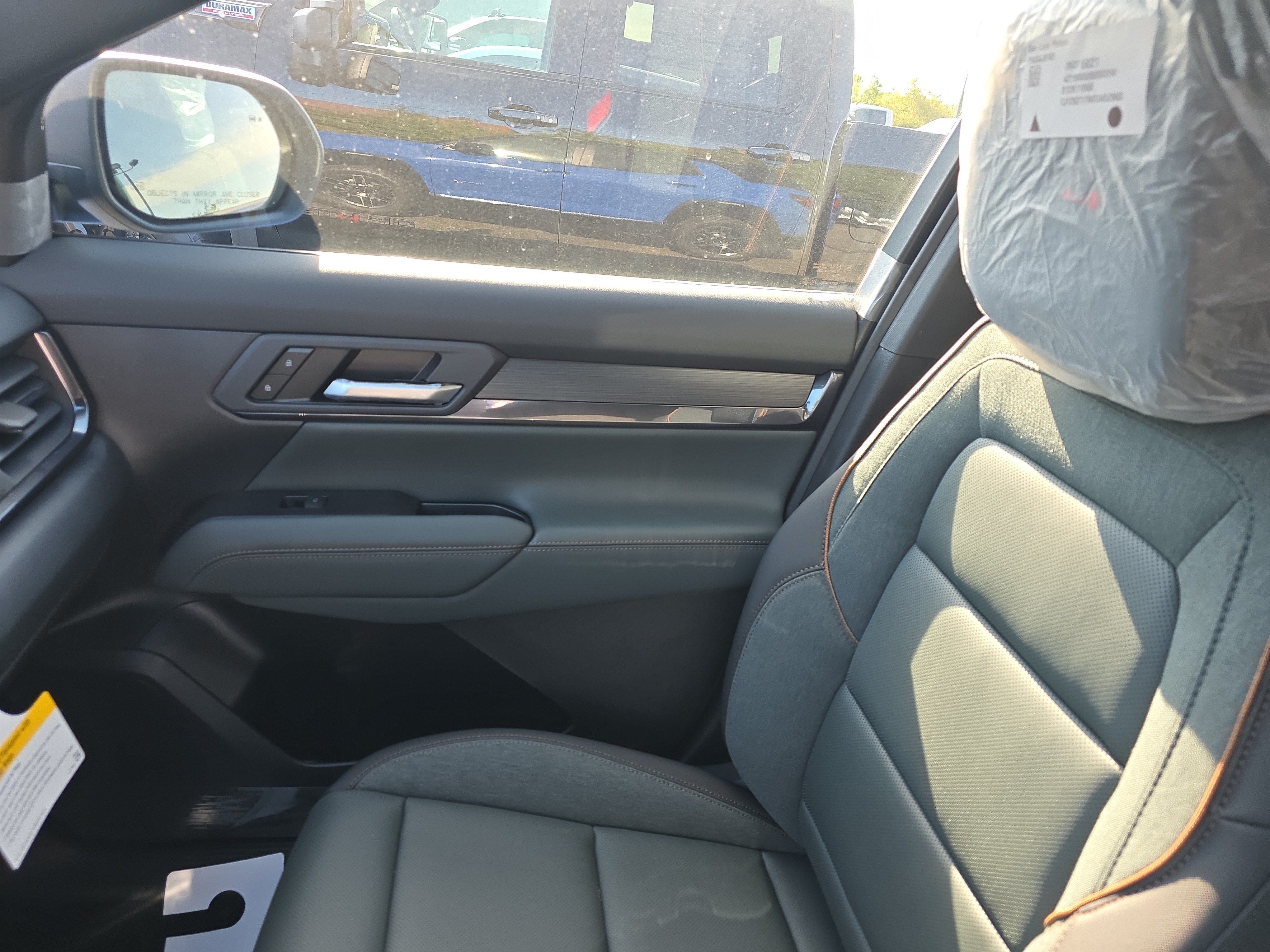 New 2027 GMC Terrain AT4 w/ Convenience Package III AWD/4WD image 40