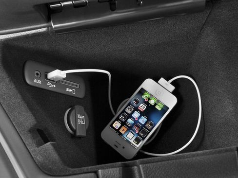 Used 2016 Dodge Challenger SXT image 18