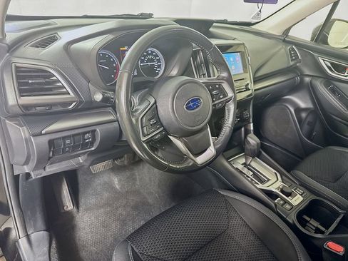 Used 2021 Subaru Forester Premium AWD/4WD image 9