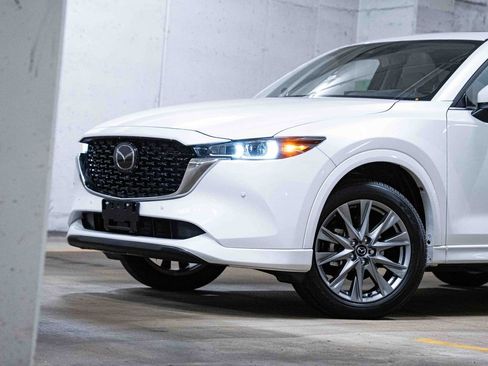 Used 2025 MAZDA CX-5 AWD 2.5 S w/ Premium Plus Pkg image 2