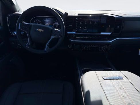 New 2026 Chevrolet Silverado 2500 High Country w/ High Country Premium Package AWD/4WD image 17